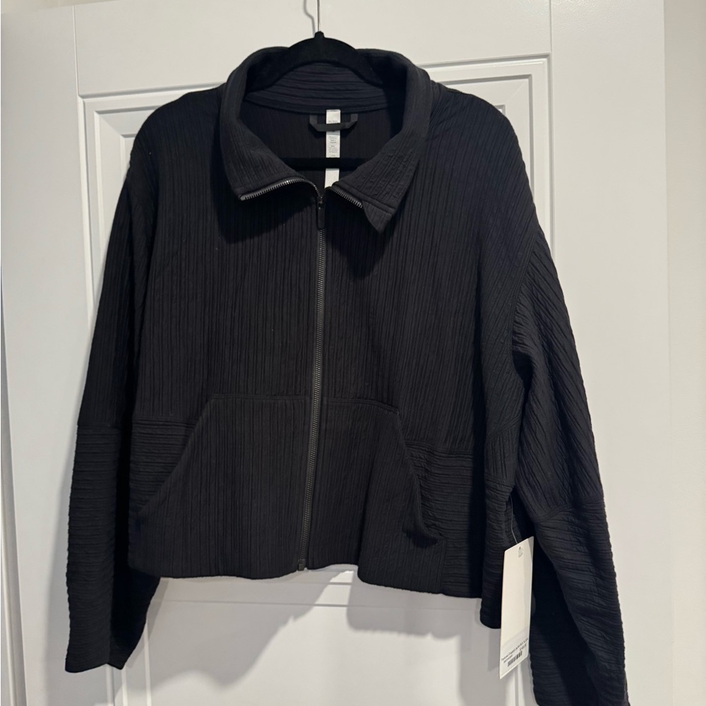 NWT lululemon cropped jacket